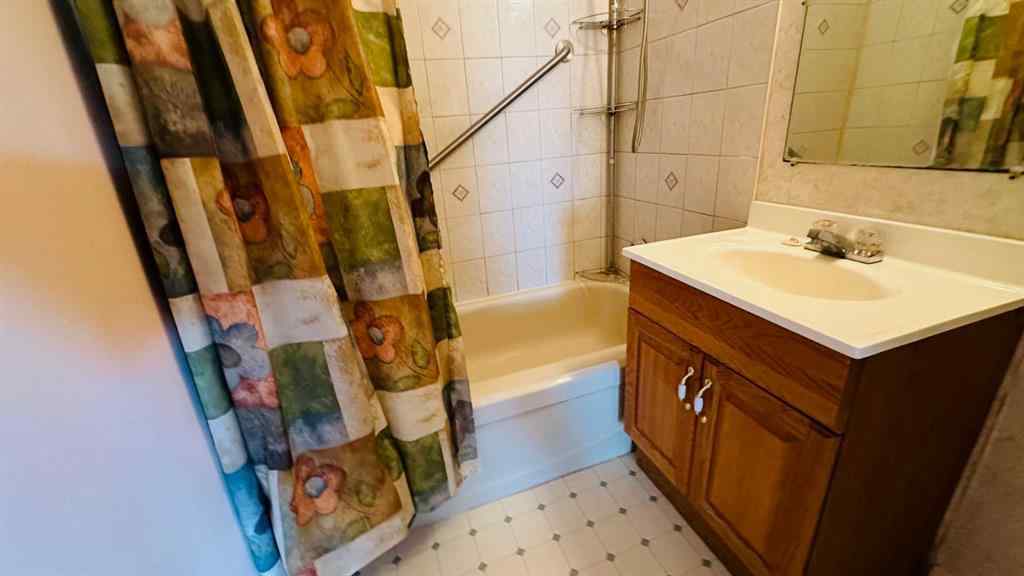 MLS® A2250272 - 111 2 Avenue S   in NONE Morrin, Residential