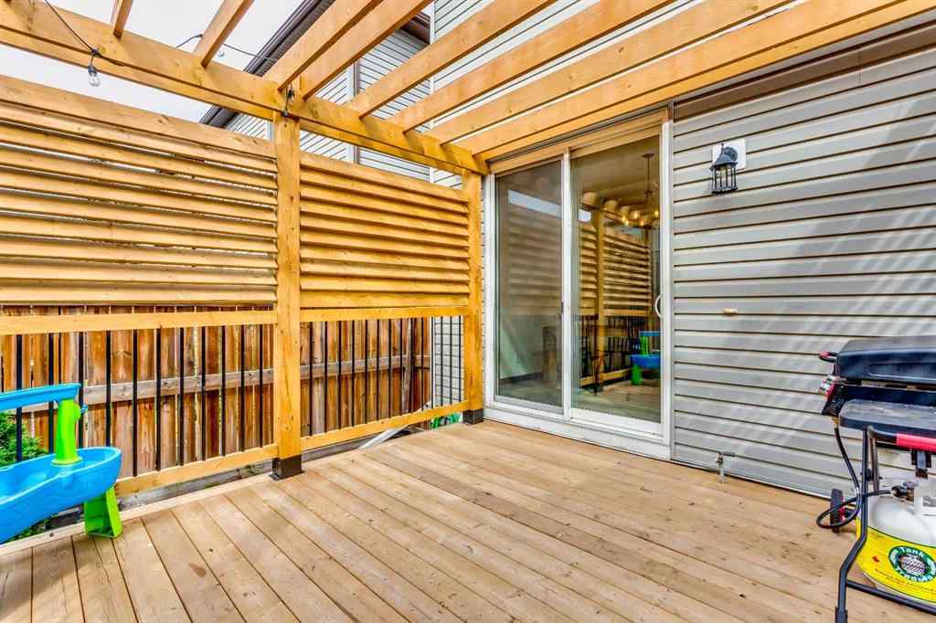 MLS® A2250276 - 523 Windbrook Heights SW in Windsong Airdrie, Residential