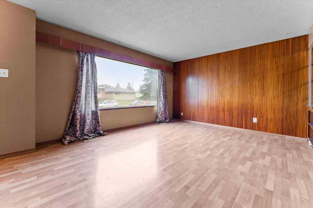 MLS® A2250286 - 7311 / 7313 79 Avenue  in King Edward Park Edmonton, Residential