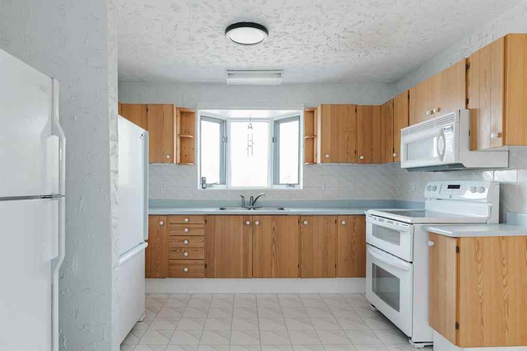 MLS® A2250294 - 156 Cowley Bay  in Thickwood Fort McMurray, Residential