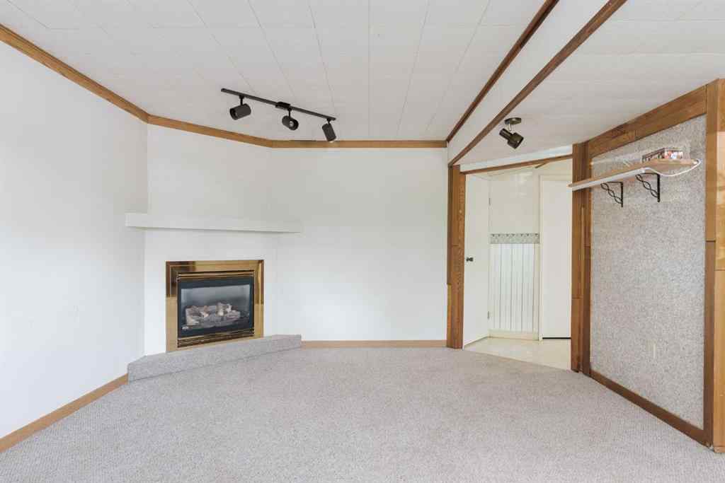 MLS® A2250294 - 156 Cowley Bay  in Thickwood Fort McMurray, Residential