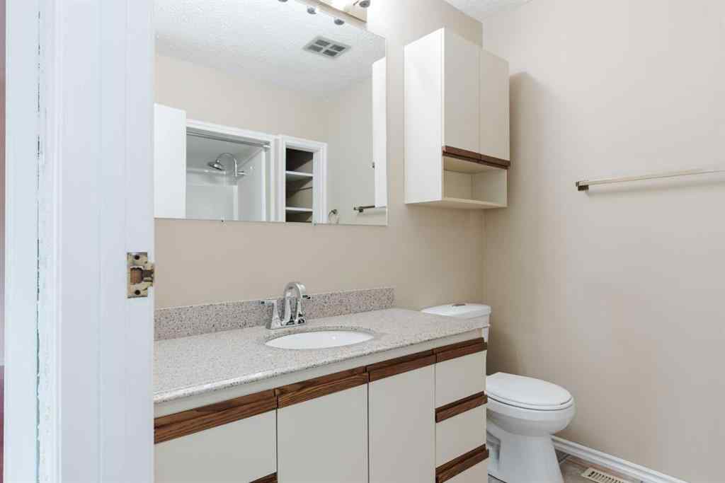 MLS® A2250294 - 156 Cowley Bay  in Thickwood Fort McMurray, Residential