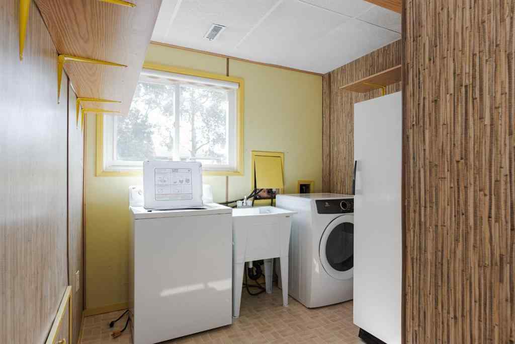 MLS® A2250294 - 156 Cowley Bay  in Thickwood Fort McMurray, Residential