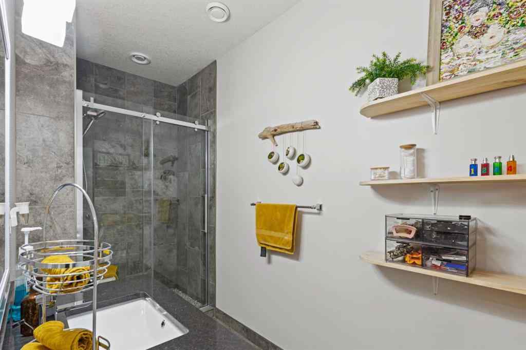 MLS® A2250298 - 7726 Saxony Road  in Carriage Lane Estates Rural Grande Prairie No. 1, County of, Residential