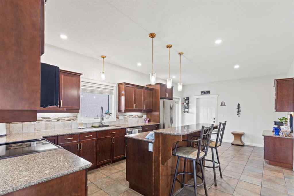 MLS® A2250298 - 7726 Saxony Road  in Carriage Lane Estates Rural Grande Prairie No. 1, County of, Residential