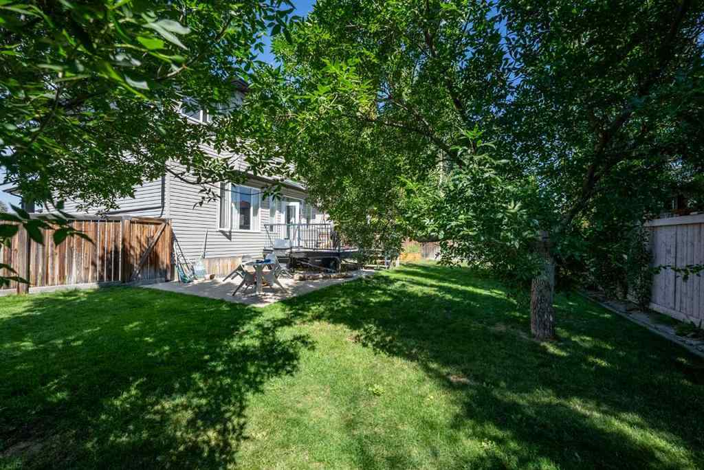 MLS® A2250301 - 232 Silkstone Bay W in Copperwood Lethbridge, Residential