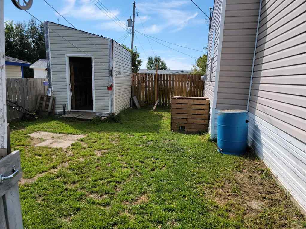 MLS® A2250308 - 4447 Park Crescent  in NONE Coronation, Residential