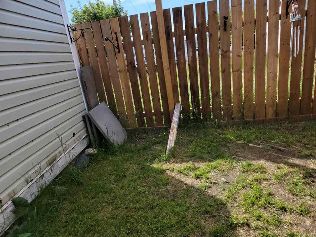 MLS® A2250308 - 4447 Park Crescent  in NONE Coronation, Residential