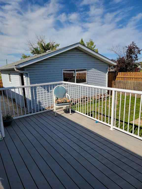 MLS® A2250308 - 4447 Park Crescent  in NONE Coronation, Residential