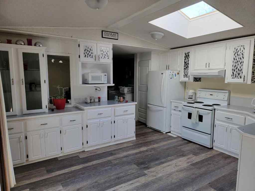 MLS® A2250308 - 4447 Park Crescent  in NONE Coronation, Residential
