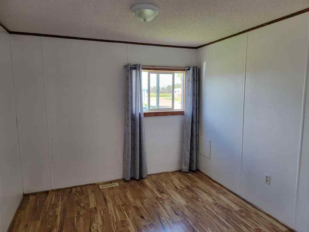 MLS® A2250308 - 4447 Park Crescent  in NONE Coronation, Residential