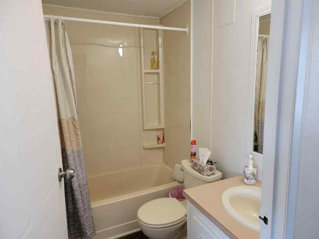 MLS® A2250308 - 4447 Park Crescent  in NONE Coronation, Residential