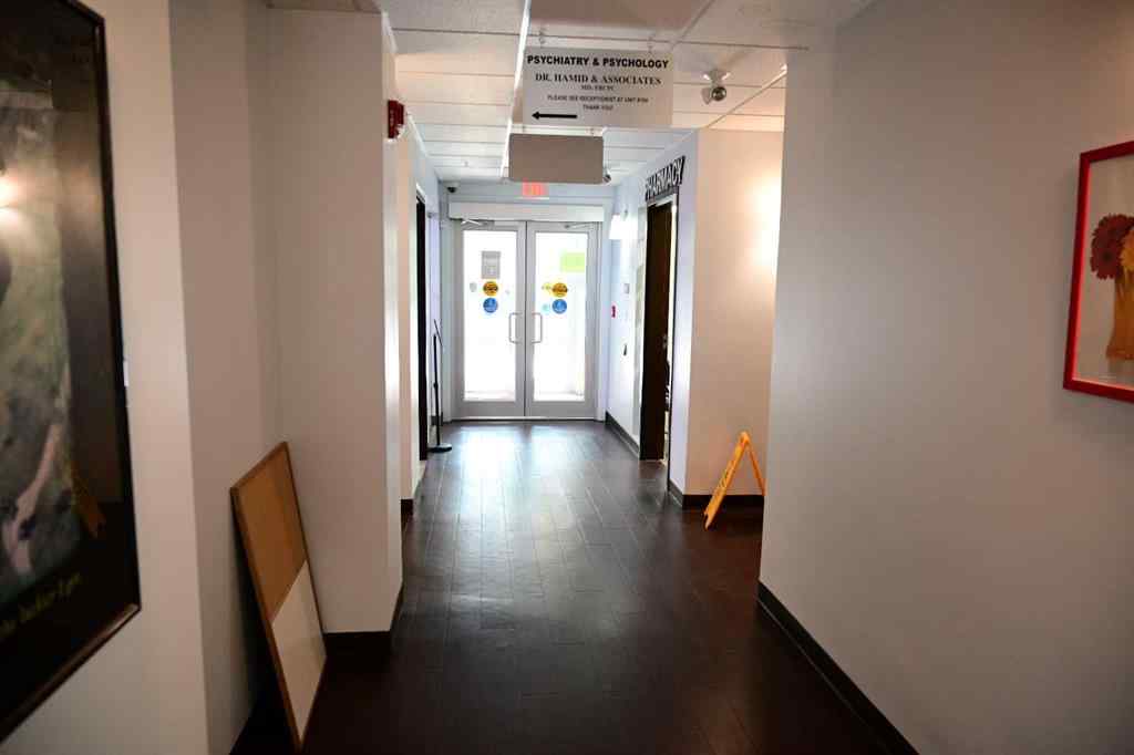 MLS® A2250318 - 6108 Bowness Road NW in Bowness Calgary, Commercial