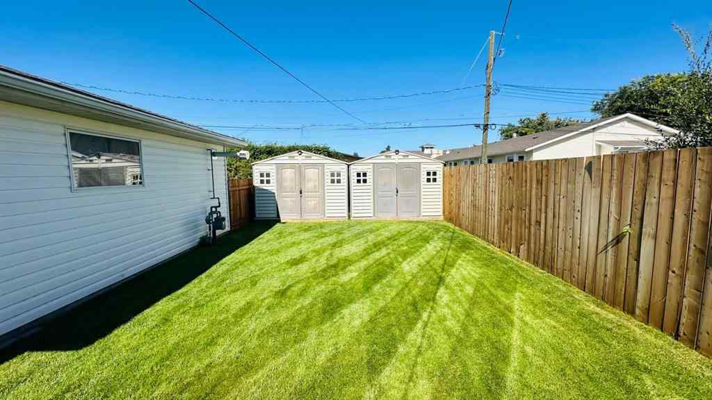 MLS® A2250324 - 411 8 Street E   in Riverview Park Drumheller, Residential