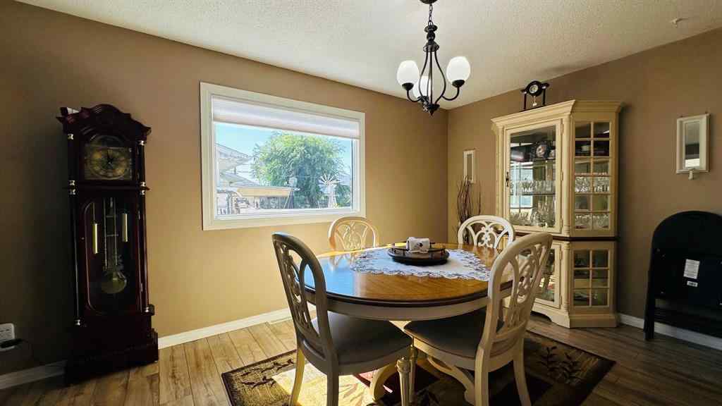 MLS® A2250324 - 411 8 Street E   in Riverview Park Drumheller, Residential