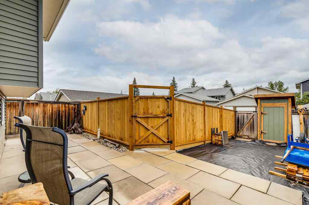 MLS® A2250325 - 19 Martinwood Court NE in Martindale Calgary, Residential