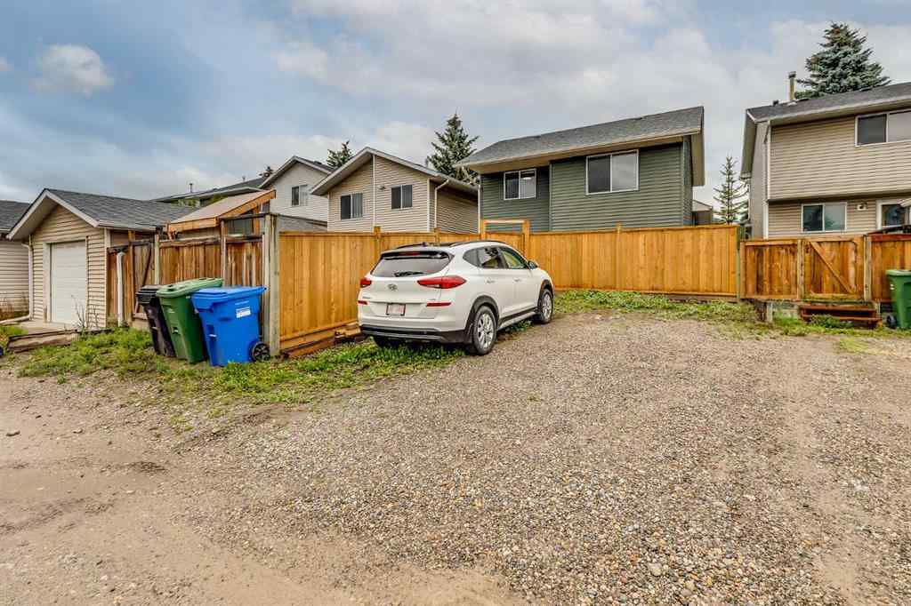 MLS® A2250325 - 19 Martinwood Court NE in Martindale Calgary, Residential