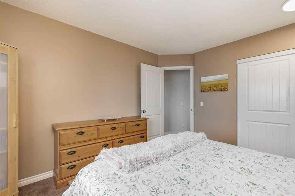 MLS® A2250325 - 19 Martinwood Court NE in Martindale Calgary, Residential