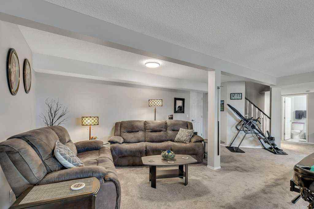 MLS® A2250333 - 212 Valley Ridge Heights NW in Valley Ridge Calgary, Residential