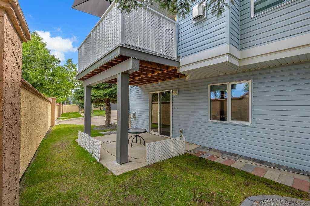 MLS® A2250333 - 212 Valley Ridge Heights NW in Valley Ridge Calgary, Residential