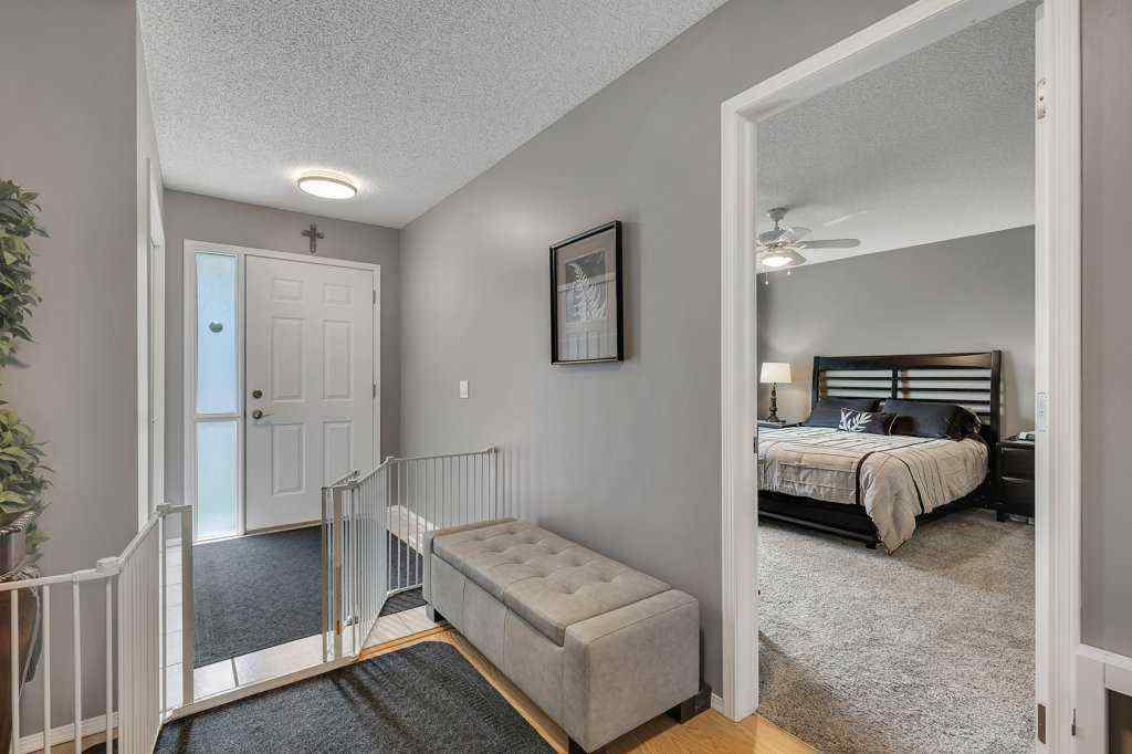 MLS® A2250333 - 212 Valley Ridge Heights NW in Valley Ridge Calgary, Residential