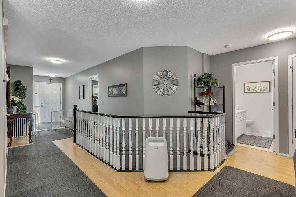 MLS® A2250333 - 212 Valley Ridge Heights NW in Valley Ridge Calgary, Residential