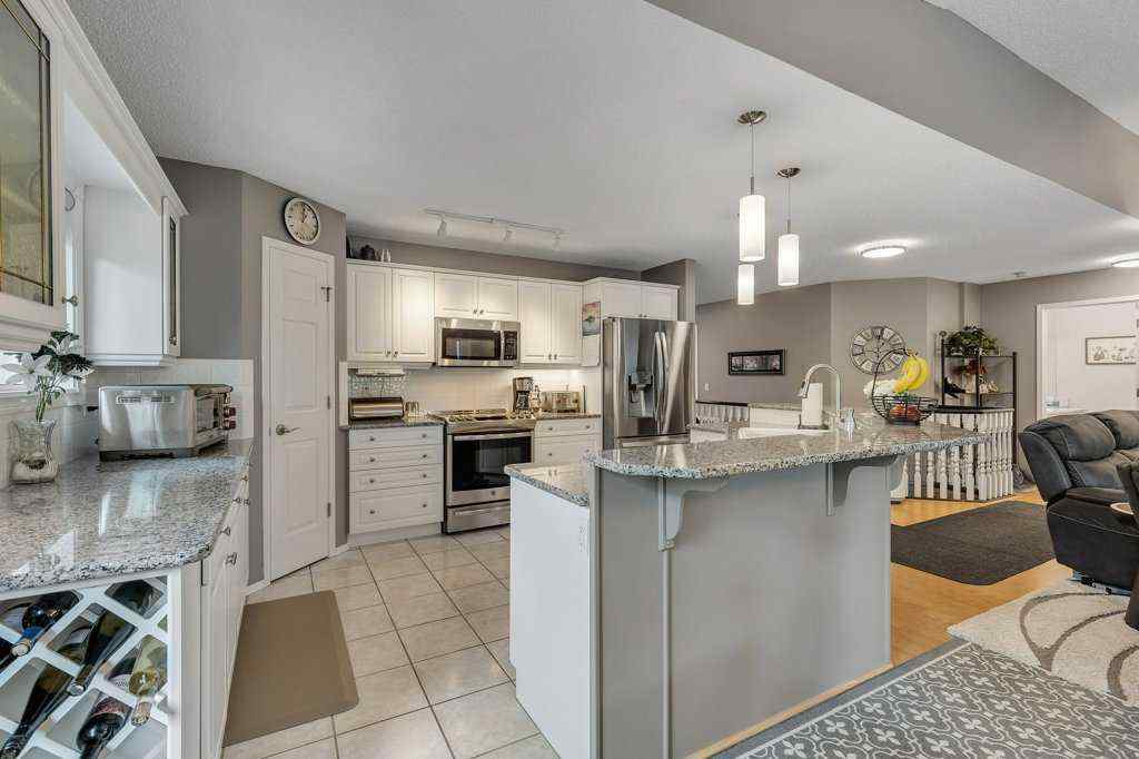 MLS® A2250333 - 212 Valley Ridge Heights NW in Valley Ridge Calgary, Residential