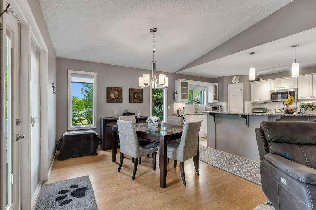 MLS® A2250333 - 212 Valley Ridge Heights NW in Valley Ridge Calgary, Residential