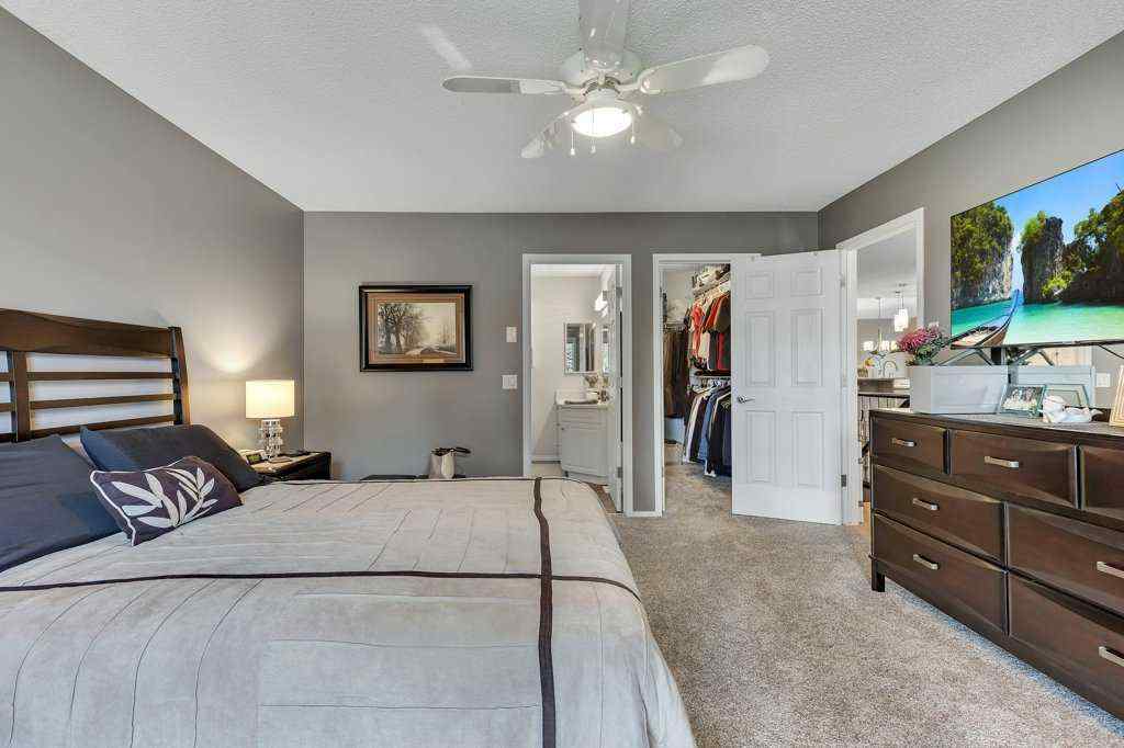 MLS® A2250333 - 212 Valley Ridge Heights NW in Valley Ridge Calgary, Residential