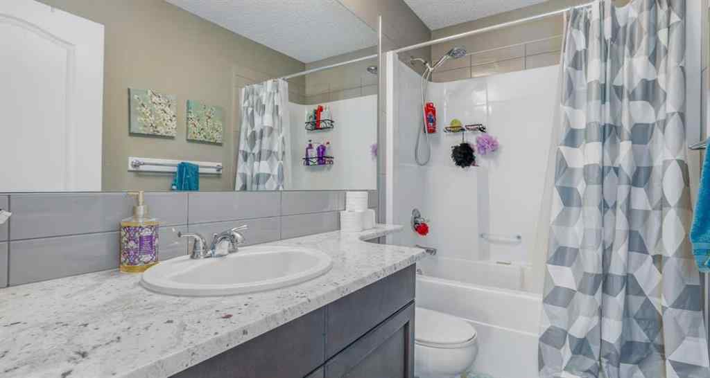MLS® A2250334 - 44 Nolancrest Green NW in Nolan Hill Calgary, Residential