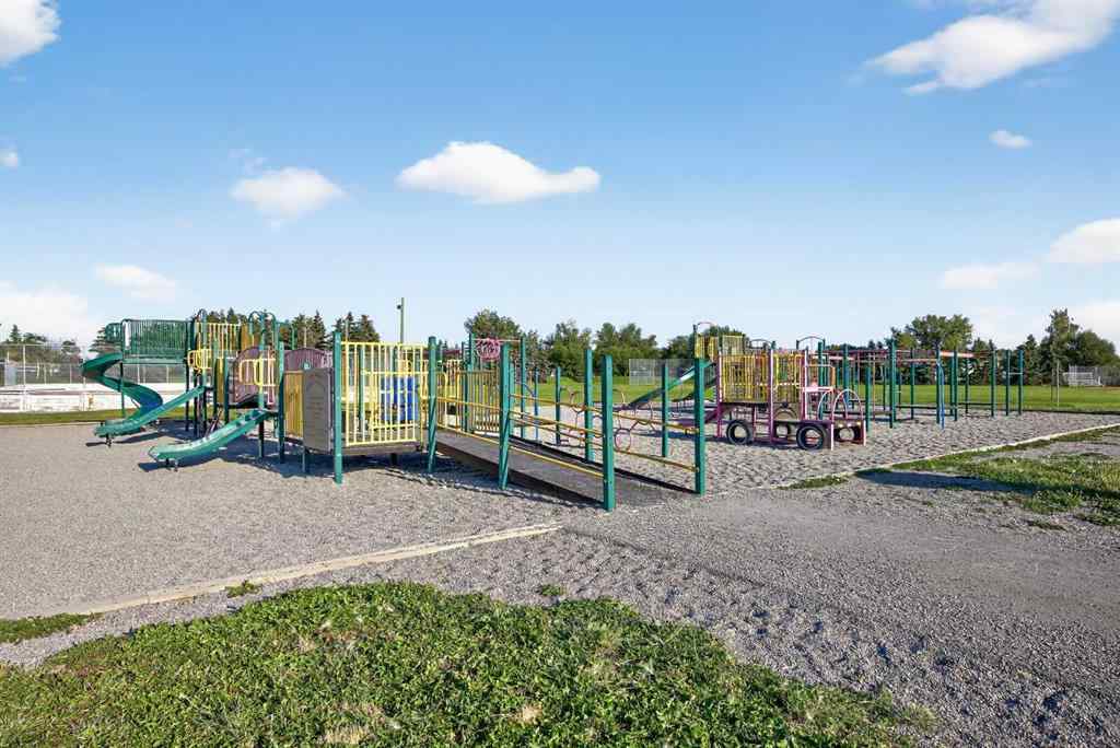 MLS® A2250340 - 3012 30 Avenue SE in Dover Calgary, Residential