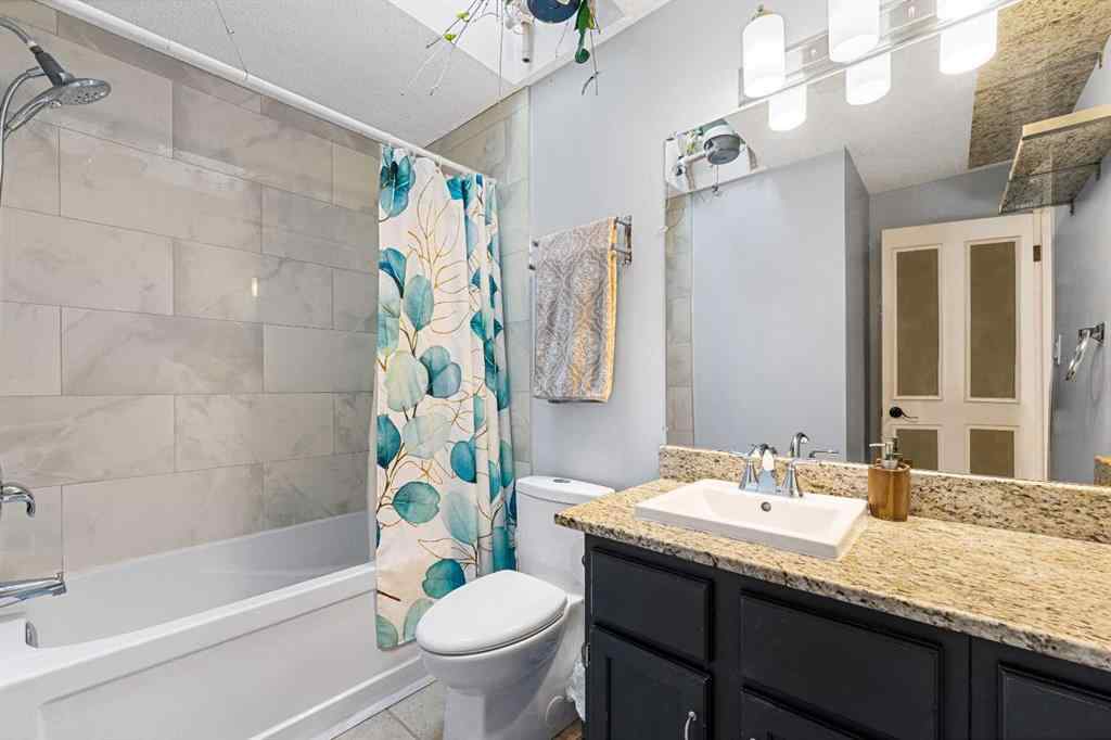 MLS® A2250350 - 51 Bearberry Bay NW in Beddington Heights Calgary, Residential