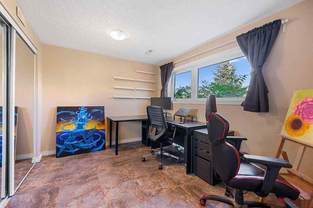 MLS® A2250350 - 51 Bearberry Bay NW in Beddington Heights Calgary, Residential
