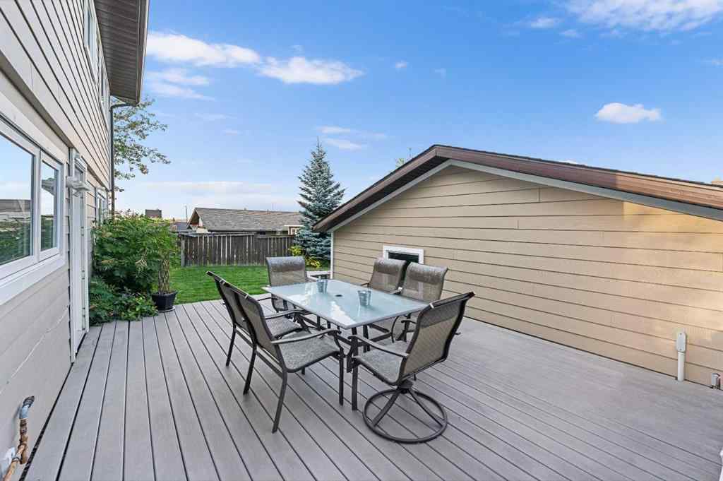 MLS® A2250350 - 51 Bearberry Bay NW in Beddington Heights Calgary, Residential