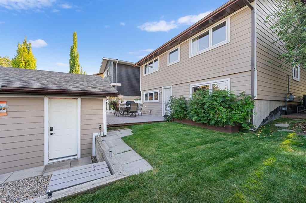 MLS® A2250350 - 51 Bearberry Bay NW in Beddington Heights Calgary, Residential