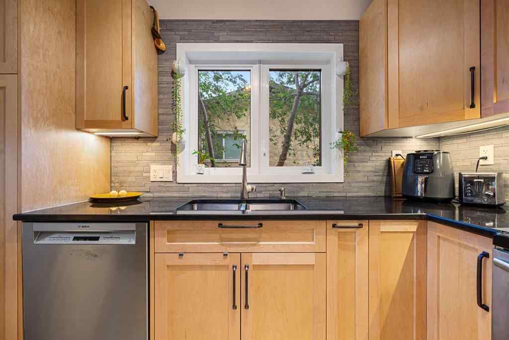 MLS® A2250350 - 51 Bearberry Bay NW in Beddington Heights Calgary, Residential