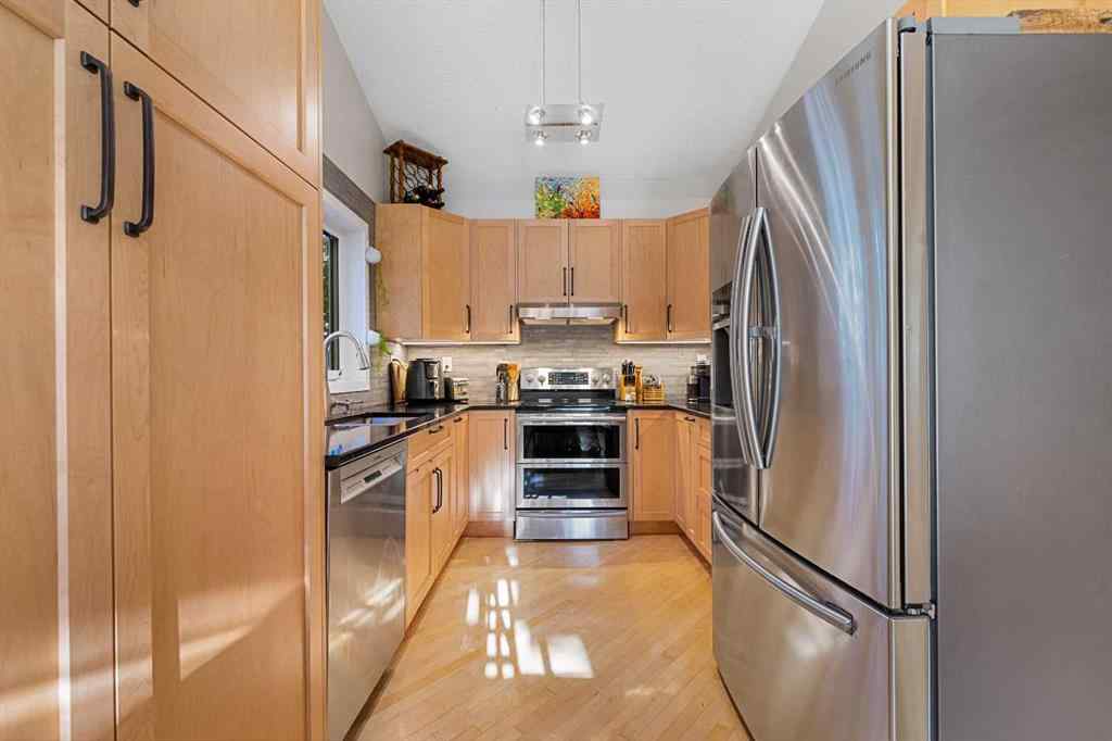 MLS® A2250350 - 51 Bearberry Bay NW in Beddington Heights Calgary, Residential