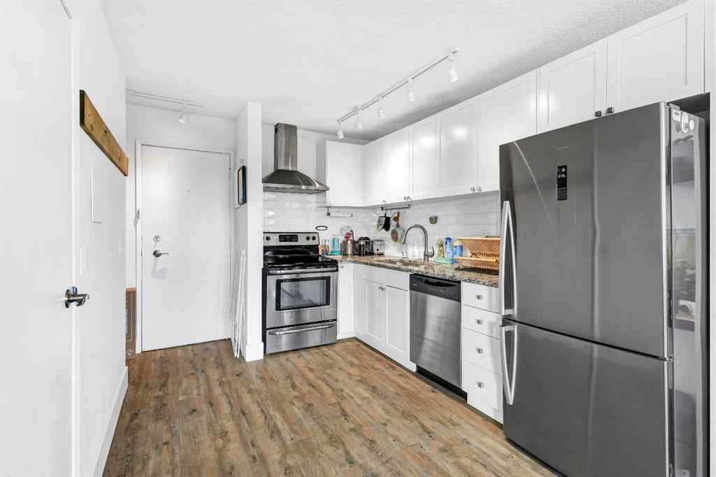 MLS® A2250353 - Unit #304 2130 17 Street SW in Bankview Calgary, Residential