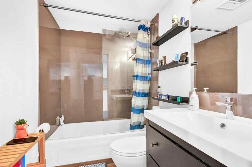 MLS® A2250353 - Unit #304 2130 17 Street SW in Bankview Calgary, Residential