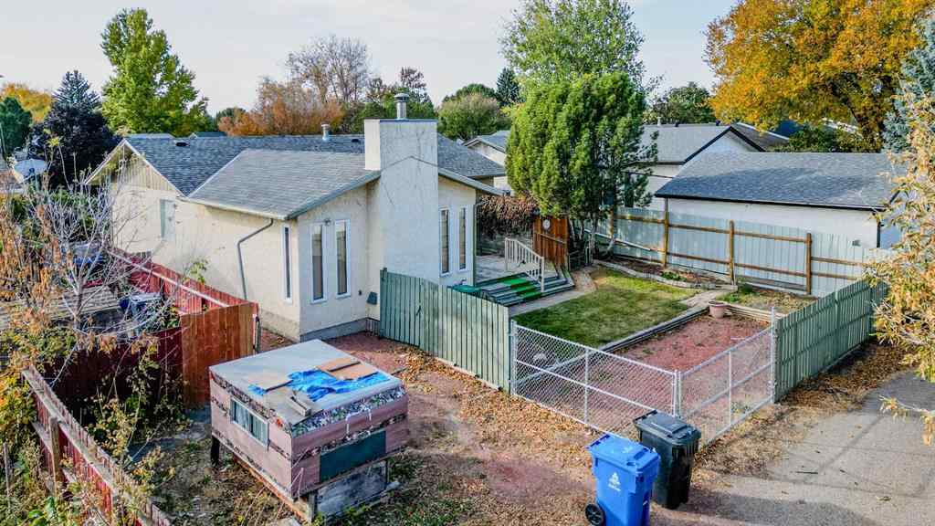 MLS® A2250360 - 2717 10A Avenue N in Park Meadows Lethbridge, Residential