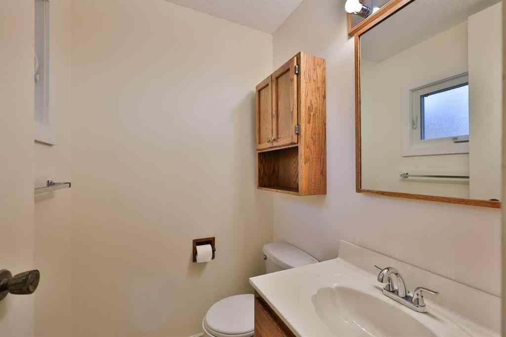 MLS® A2250360 - 2717 10A Avenue N in Park Meadows Lethbridge, Residential