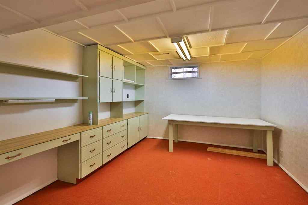 MLS® A2250360 - 2717 10A Avenue N in Park Meadows Lethbridge, Residential