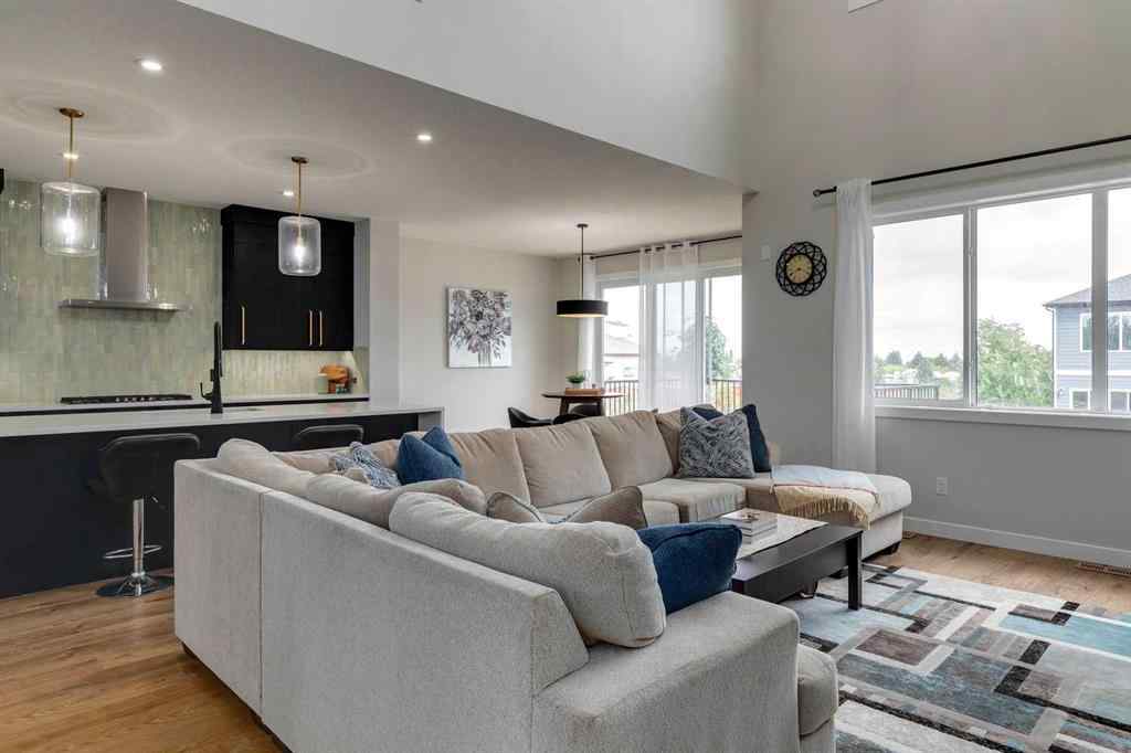 MLS® A2250369 - 36 Aspen Woods Park SW in Aspen Woods Calgary, Residential