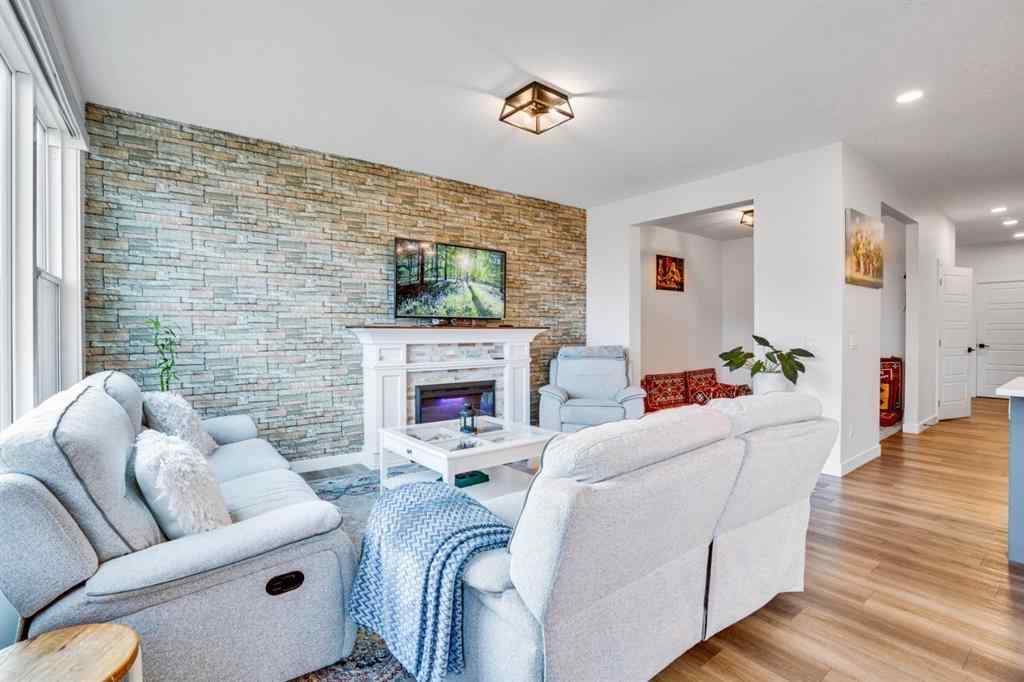 MLS® A2250376 - 353 Walcrest View SE in Walden Calgary, Residential
