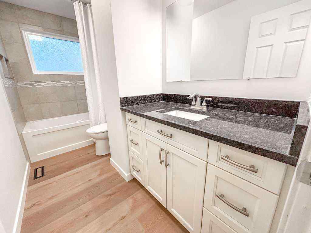 MLS® A2250378 - 12 Oakbury Place SW in Oakridge Calgary, Residential