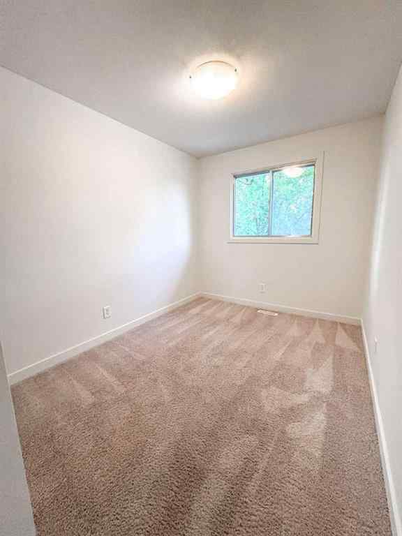 MLS® A2250378 - 12 Oakbury Place SW in Oakridge Calgary, Residential