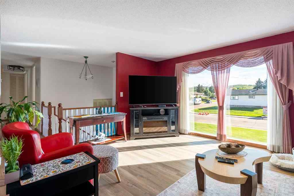 MLS® A2250382 - 9 Bennett Crescent  in Downtown Fort McMurray, Residential