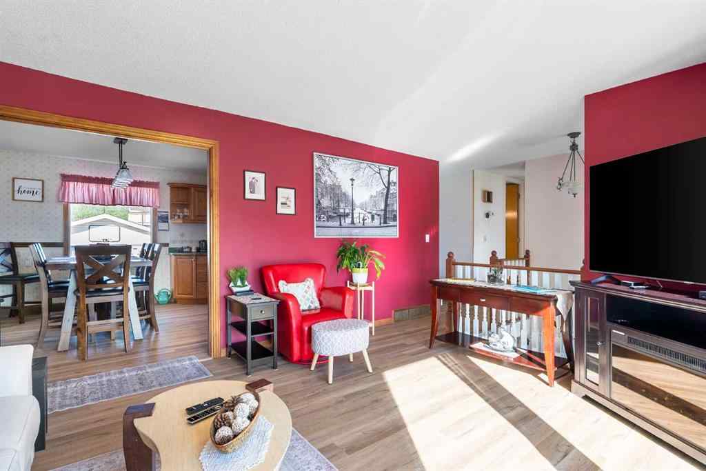 MLS® A2250382 - 9 Bennett Crescent  in Downtown Fort McMurray, Residential