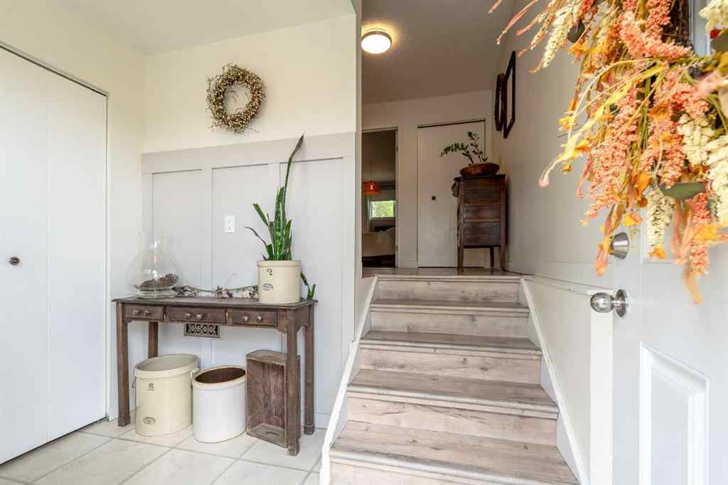 MLS® A2250390 - 263077 Twp Rd 304   in NONE Rural Kneehill County, Residential