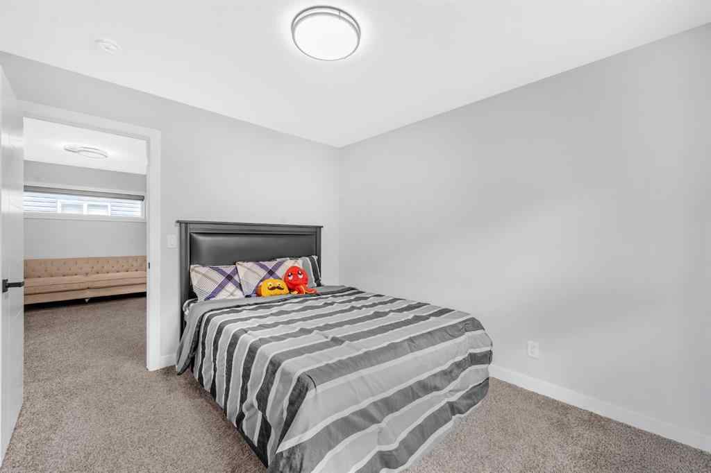 MLS® A2250393 - 945 Midtown Avenue SW in Midtown Airdrie, Residential